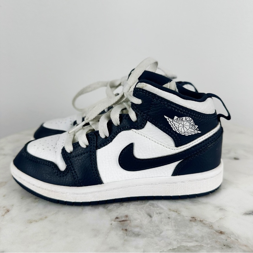 Air Jordan 1 mid PS "Obsidian" Sneakers 640734-174 Youth Size 12C